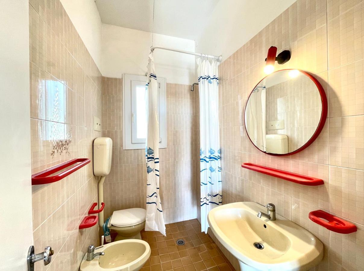 Villa Fronte Mare-Carraro Immobiliare Jesolo - Family Apartments Eksteriør billede