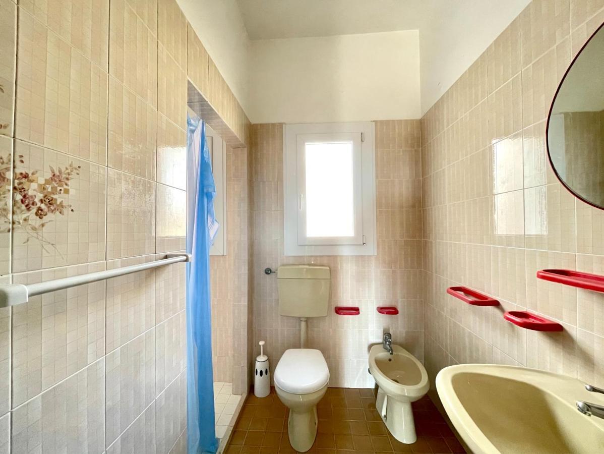 Villa Fronte Mare-Carraro Immobiliare Jesolo - Family Apartments Eksteriør billede
