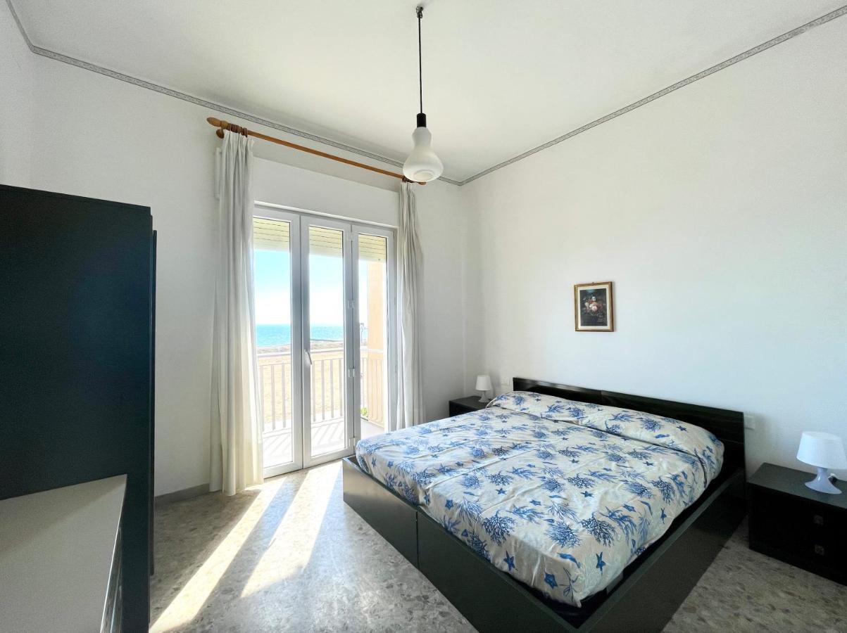 Villa Fronte Mare-Carraro Immobiliare Jesolo - Family Apartments Eksteriør billede