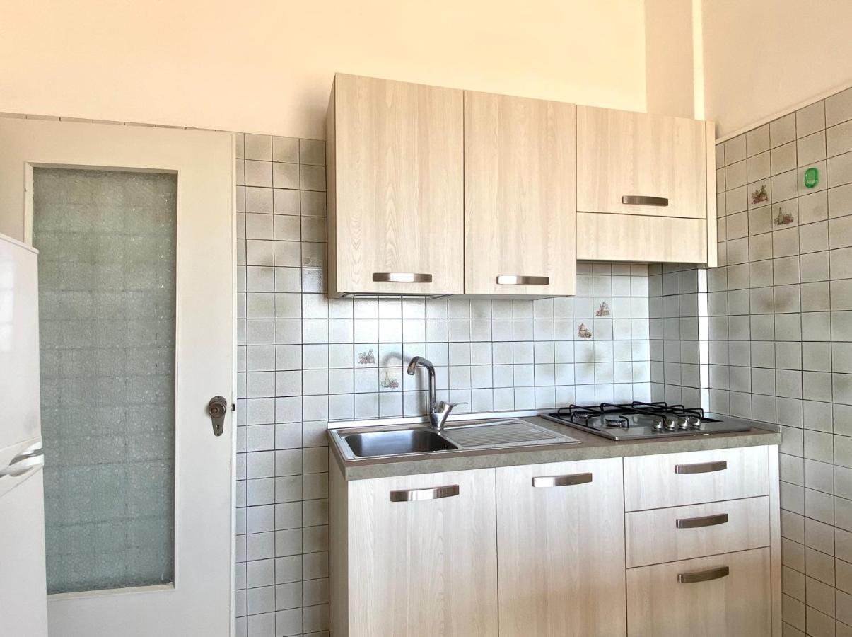 Villa Fronte Mare-Carraro Immobiliare Jesolo - Family Apartments Eksteriør billede