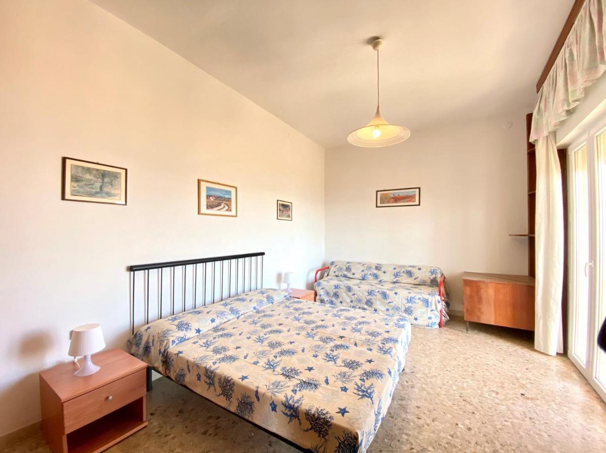 Villa Fronte Mare-Carraro Immobiliare Jesolo - Family Apartments Eksteriør billede